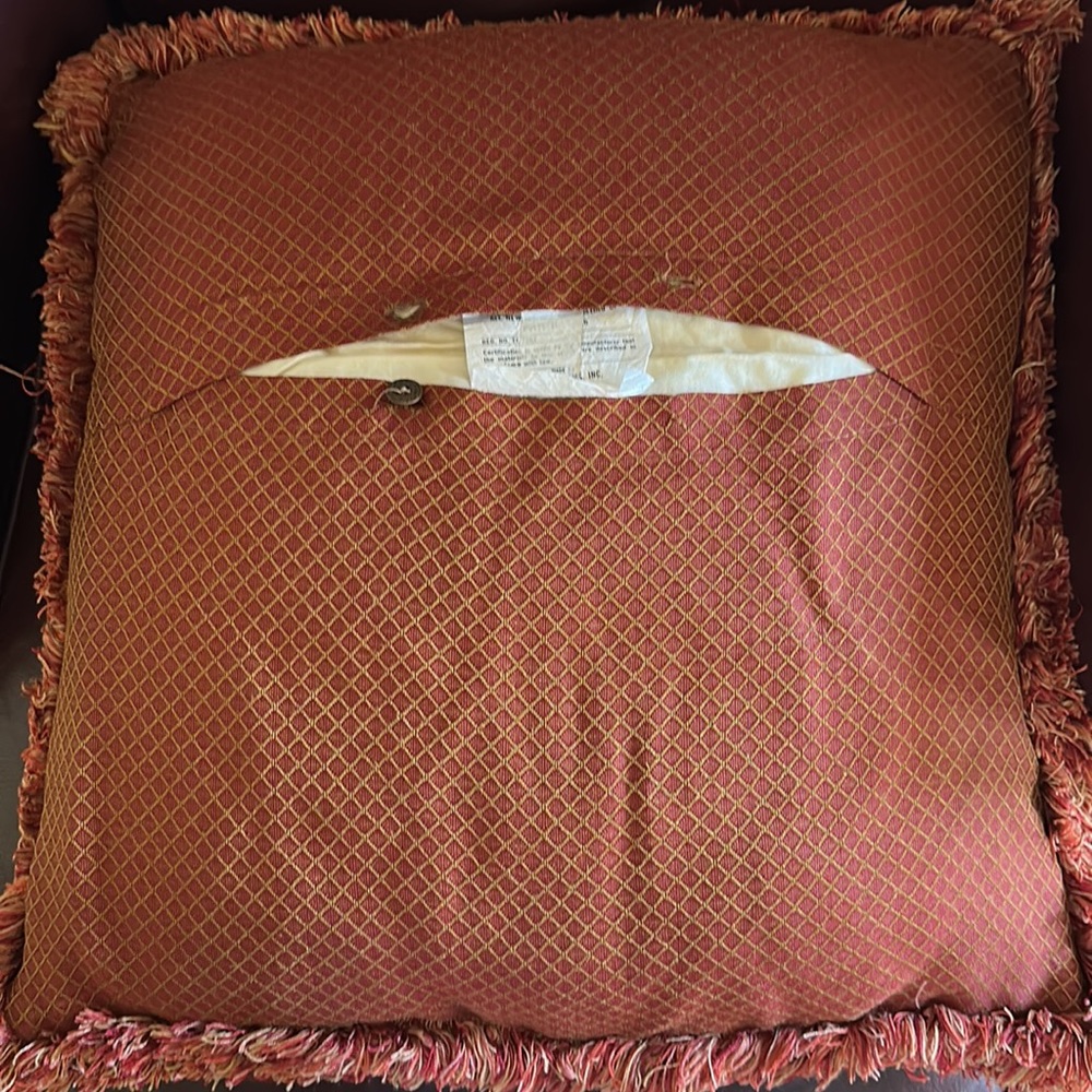 Beautiful statement pillow cover - Picture 3 of 4